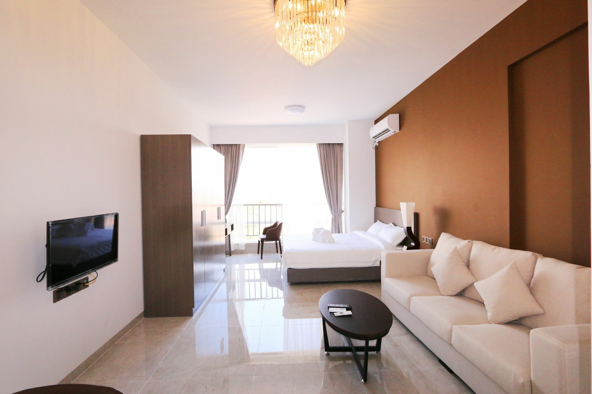 Eastland Hotel & Apartment Phnom Pen Exterior foto