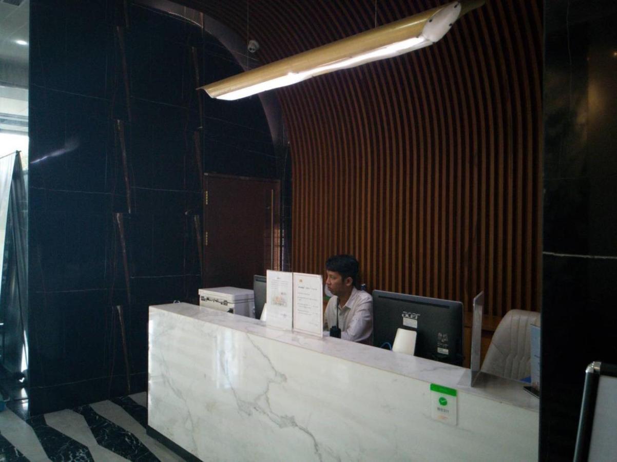 Eastland Hotel & Apartment Phnom Pen Exterior foto